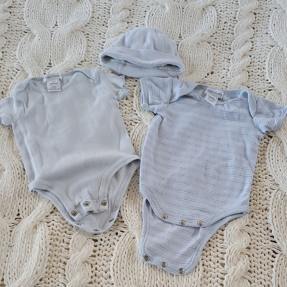 Ralp Lauren Blue Baby Boy Bodysuit Set With Cap 0-3 Months‎ - Picture 1 of 12